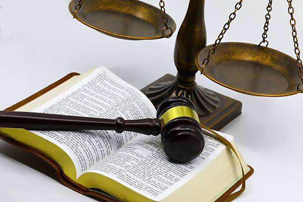 Design Defects vs Manufacturing Defects in Medical Device Law